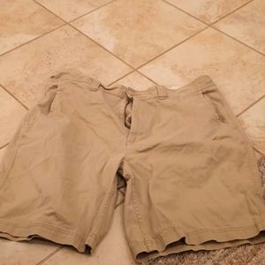 St John's Bay tan khaki shorts with comfort stretch size 42